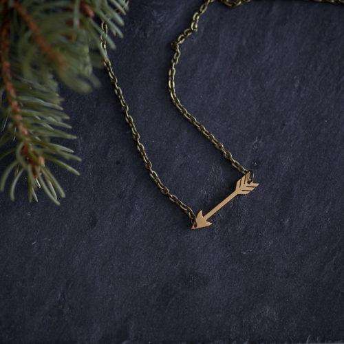 Accessory - Lace Brick Design Arrow Necklace