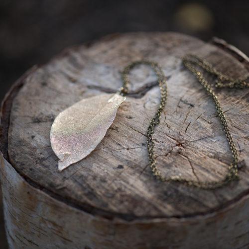 Accessory - Lace Brick Design Gold Dipped Leaf Necklace