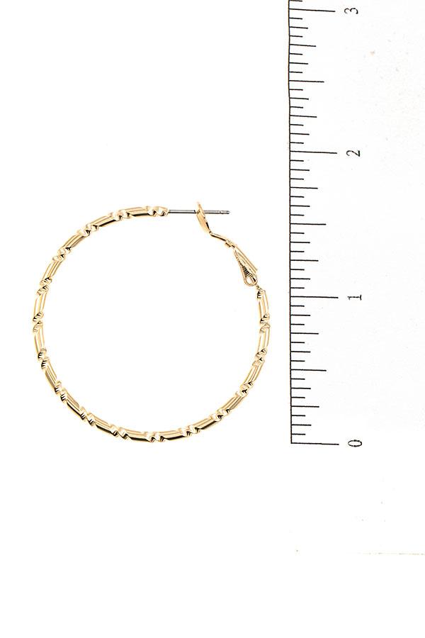 Accessory - Twist Cut Hoop Earrings